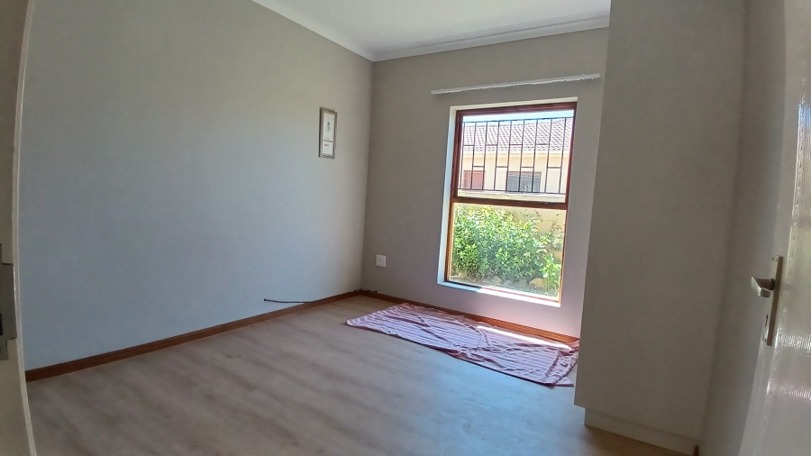 3 Bedroom Property for Sale in Sandbaai Western Cape